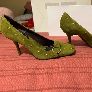 Via Spiga Studded Suede Pumps   Moss Green Sz 7 1/2 - NWOB